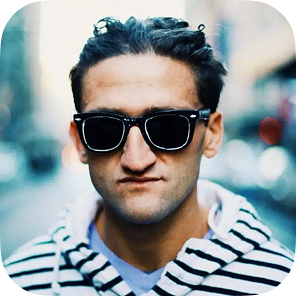 Thumbnail of YouTuber Casey Neistat